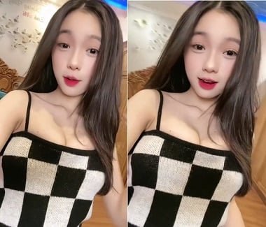 Đụ em xinh mặc áo kẻ caro trong phòng tắm