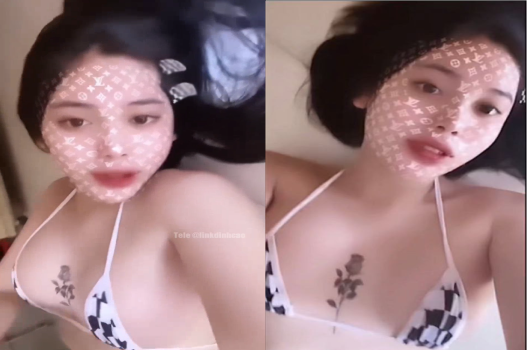 Gái đẹp quyến rũ tình yêu của anh chàng cơ bắp mạnh mẽ